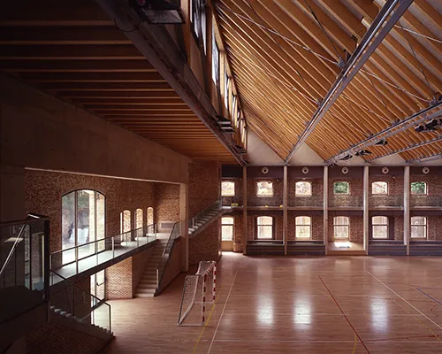 Centro deportivo municipal Daoiz y Velarde (Los Docks)