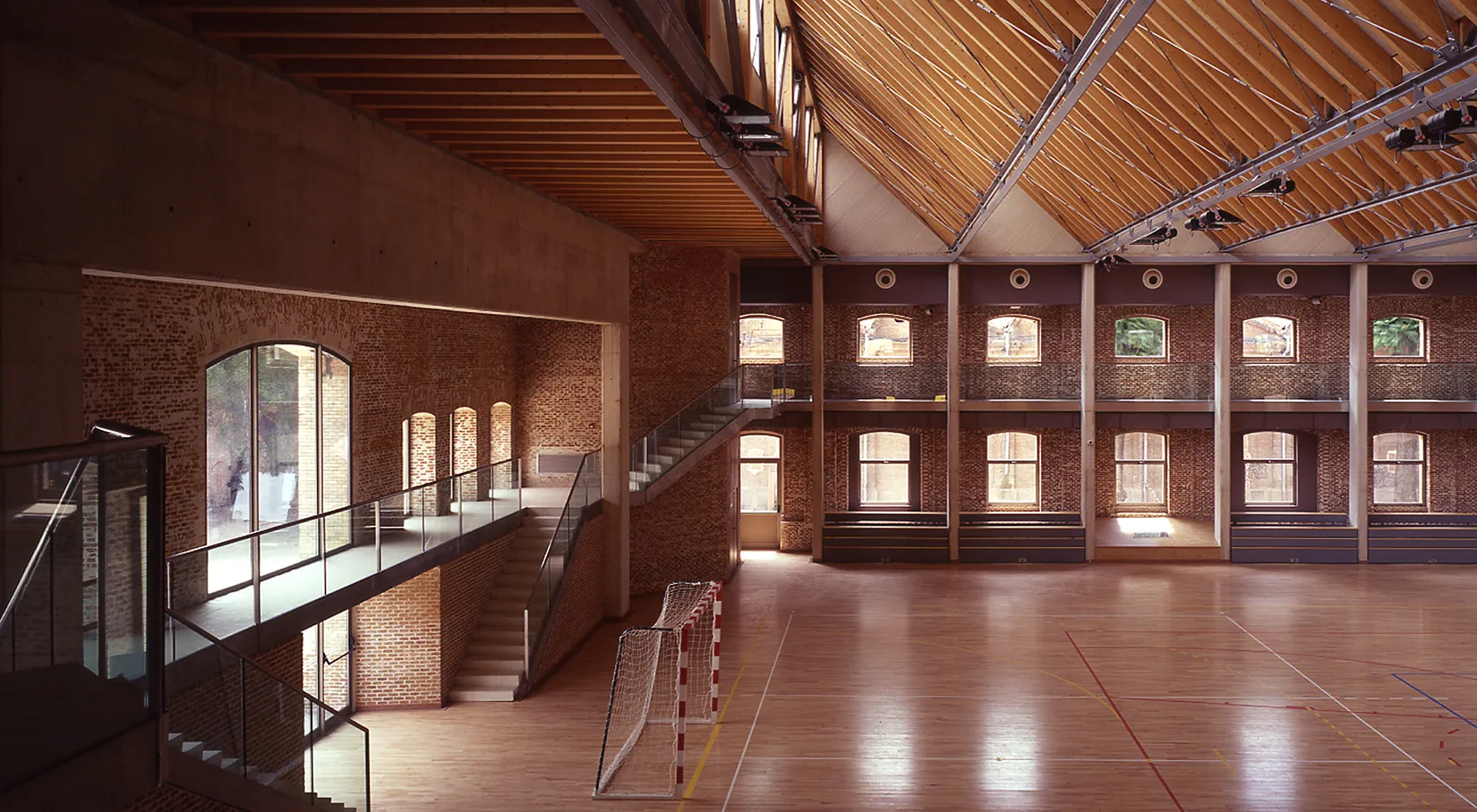 Centro deportivo municipal Daoiz y Velarde. TDA Arquitectura y Urbanismo.