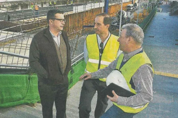 Los vecinos podrán pasear antes de fin de año por la pasarela de la Cícer