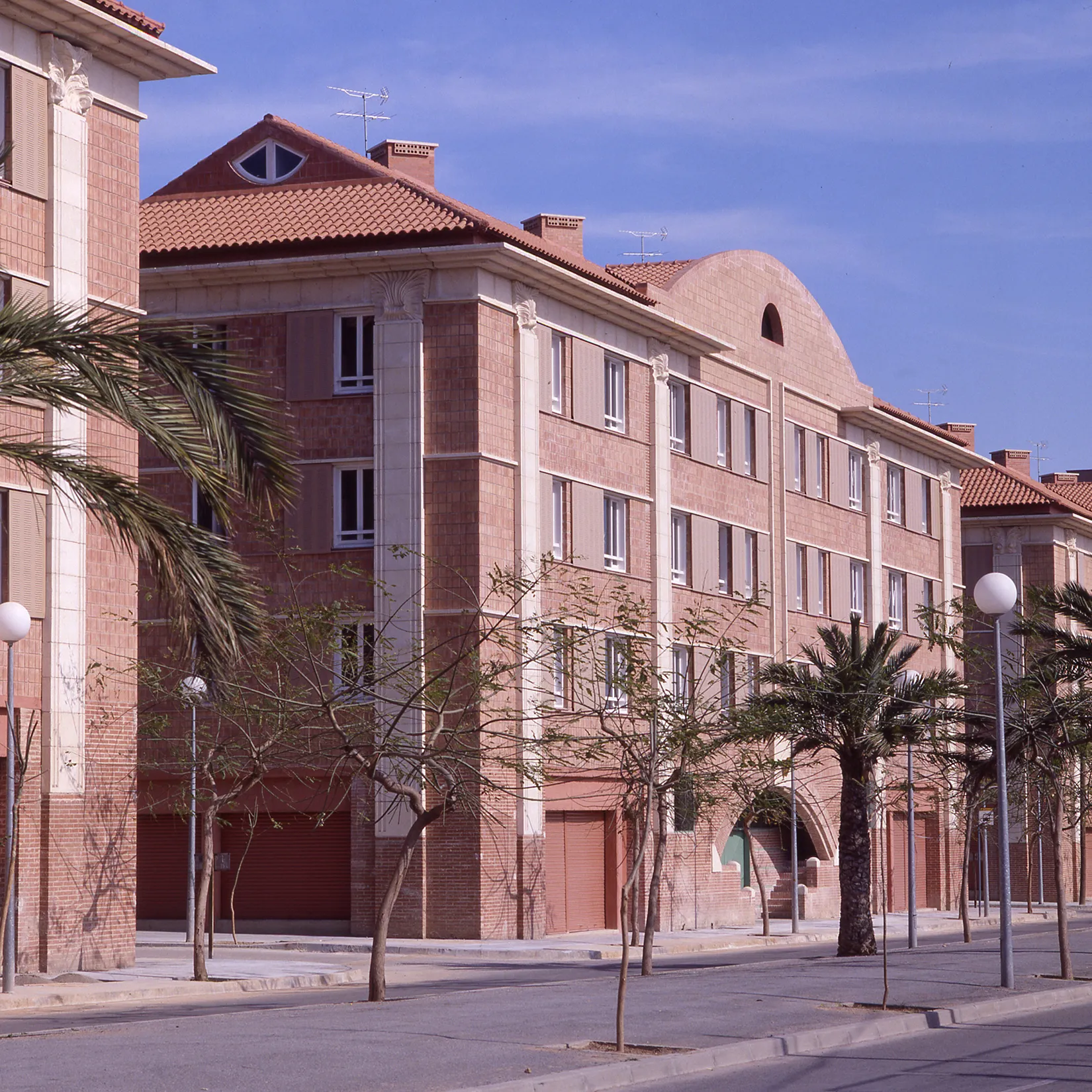 Viviendas Sociales en Mas Abelló. TDA Arquitectura y Urbanismo.